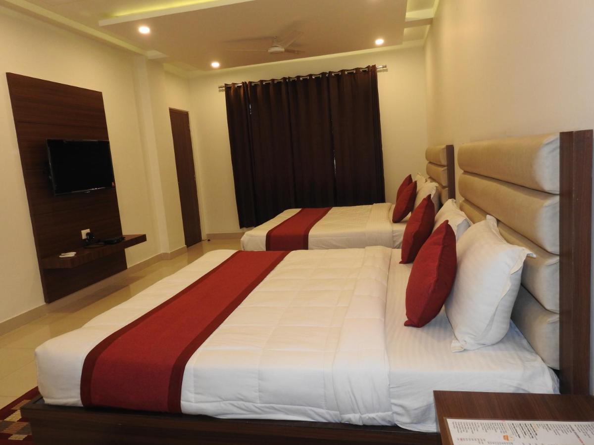 Hotel Aakash Residency Ντεχραντούν Εξωτερικό φωτογραφία
