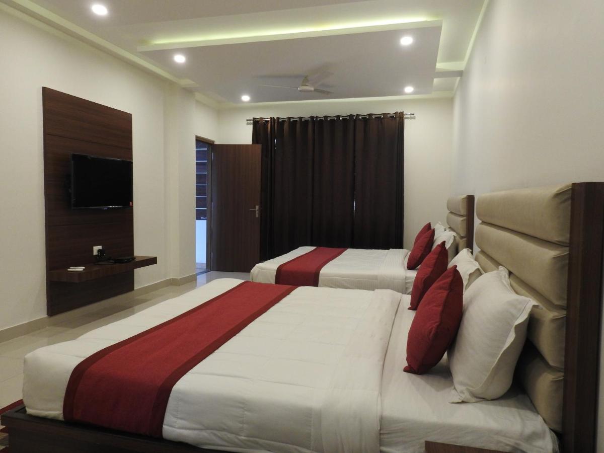 Hotel Aakash Residency Ντεχραντούν Εξωτερικό φωτογραφία