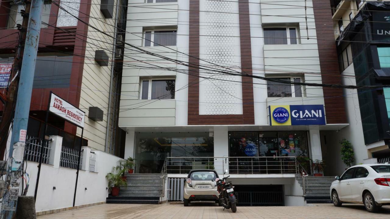 Hotel Aakash Residency Ντεχραντούν Εξωτερικό φωτογραφία